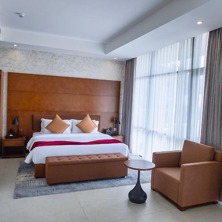 Alisa Hotel Тема Экстерьер фото