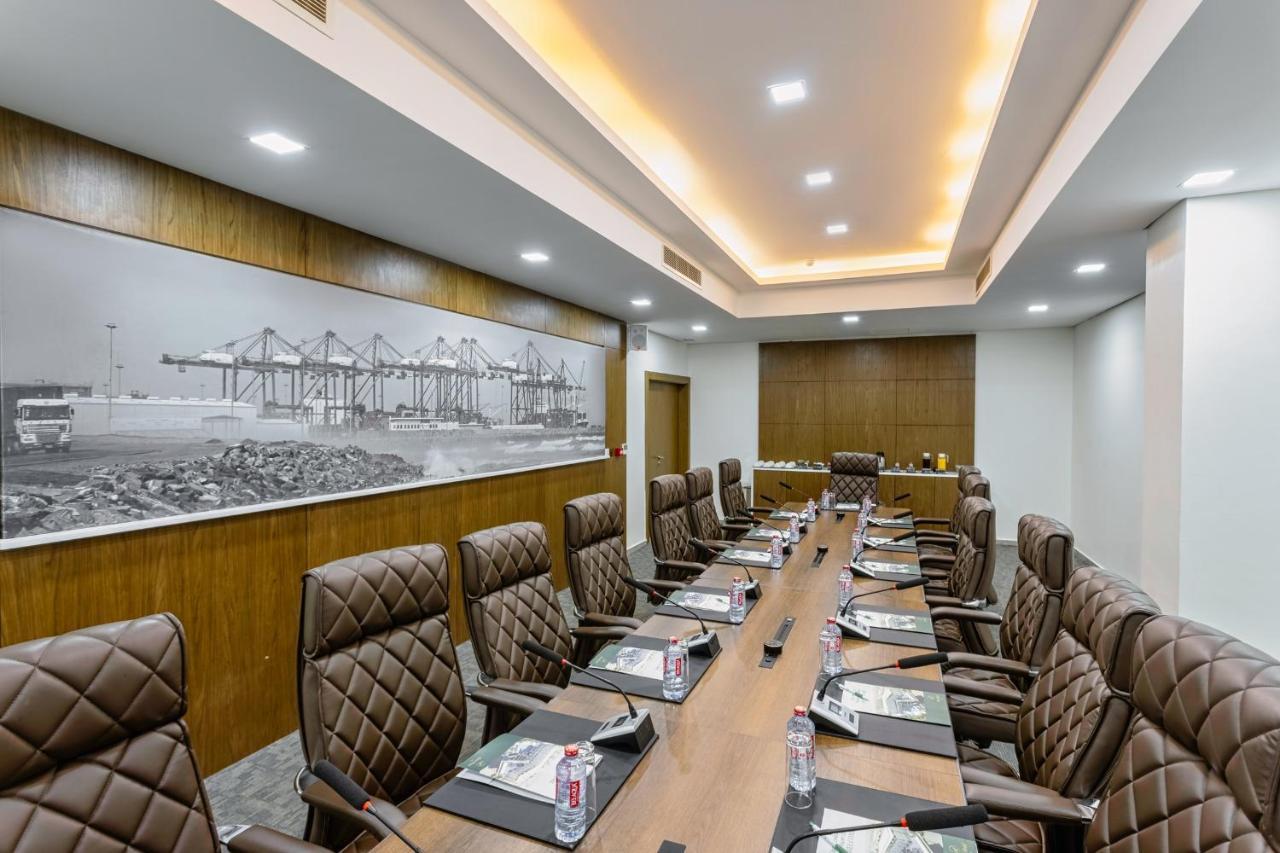 Alisa Hotel Тема Экстерьер фото