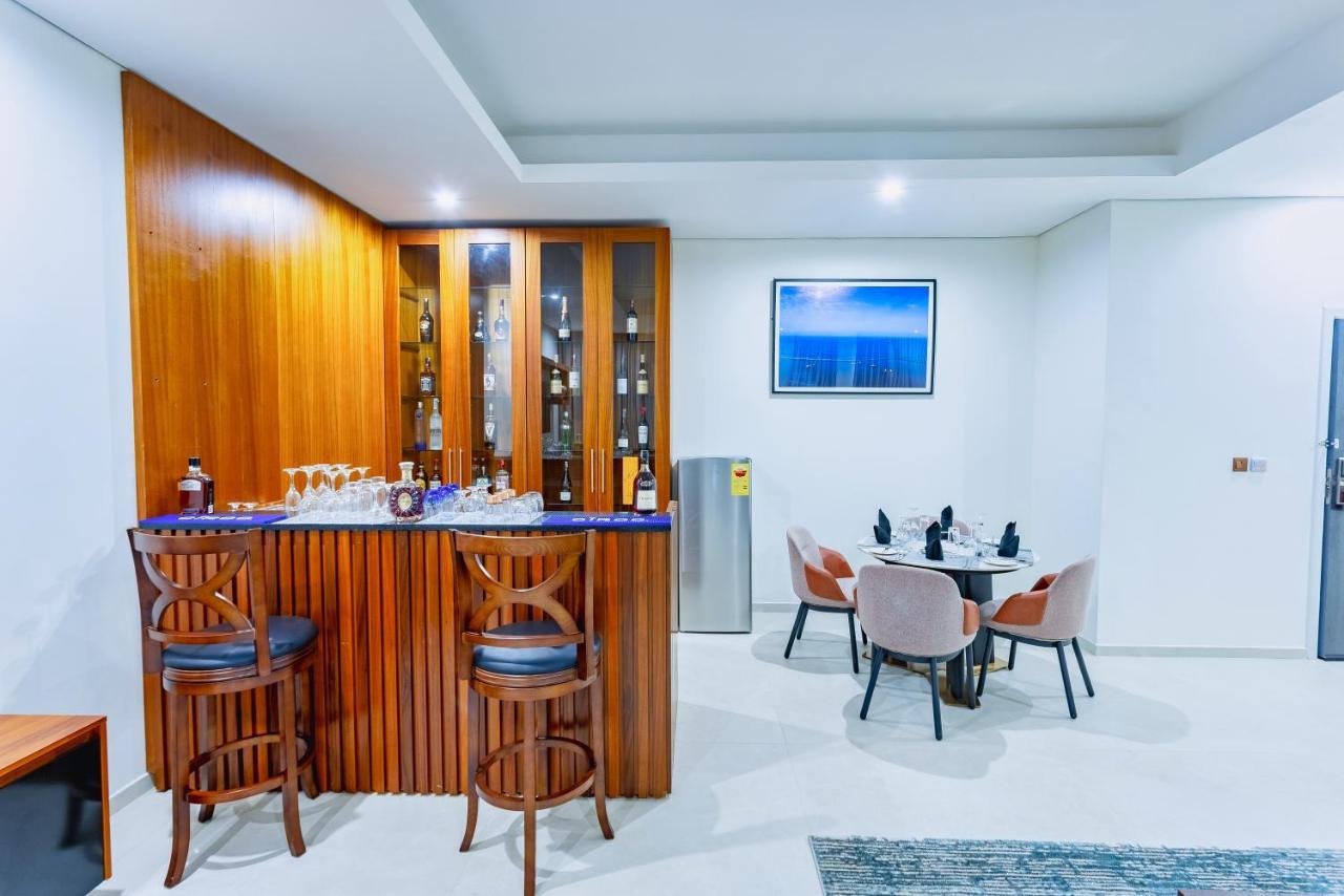 Alisa Hotel Тема Экстерьер фото