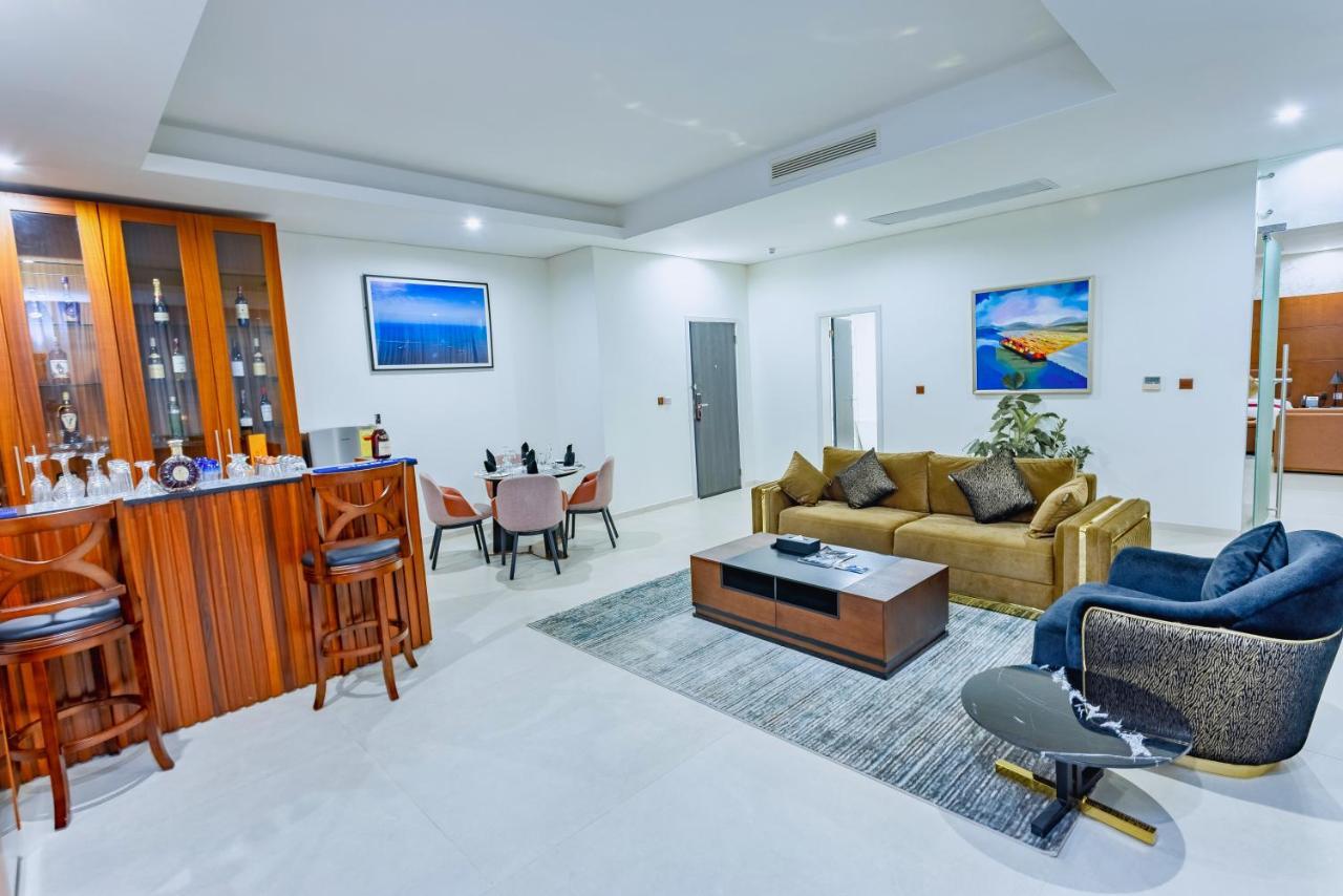 Alisa Hotel Тема Экстерьер фото