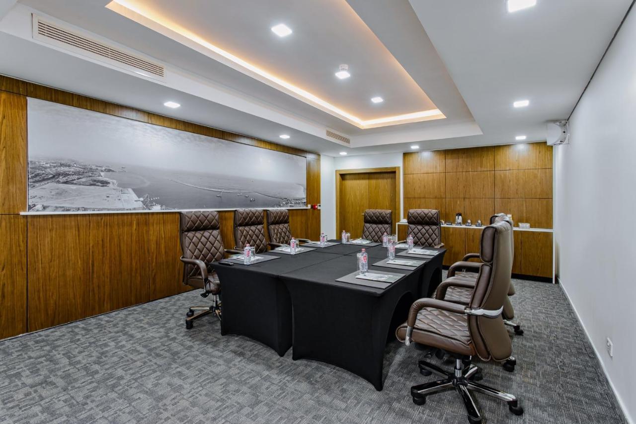 Alisa Hotel Тема Экстерьер фото